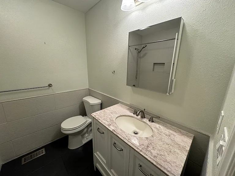 3600 Edgewood Dr — Photo 19