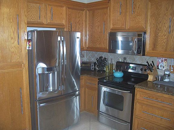 5th image of 7902 Bobwhite St