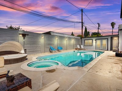 12521 Stagg St, North Hollywood, CA, 91605