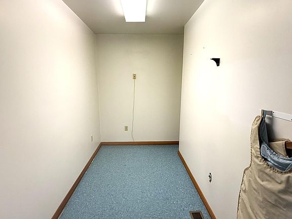 5th image of 818 13th Ave