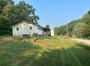 211 Sanita Village Rd, Bean Station, TN 37708