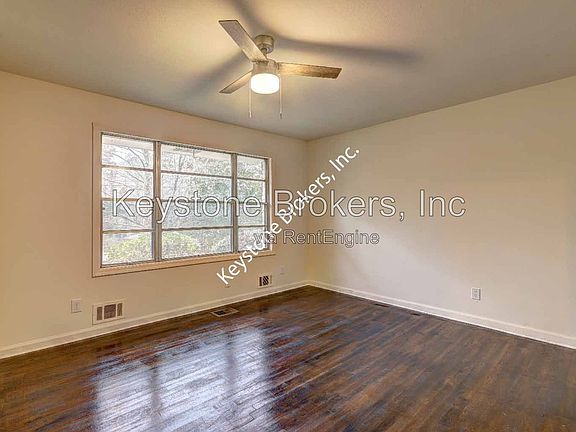 2nd image of 4624 Wesley Dr