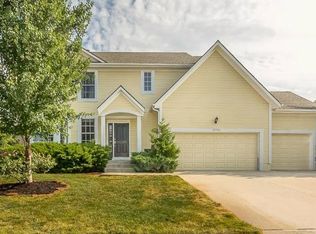 15370 W 154th Ter, Olathe, KS 66062