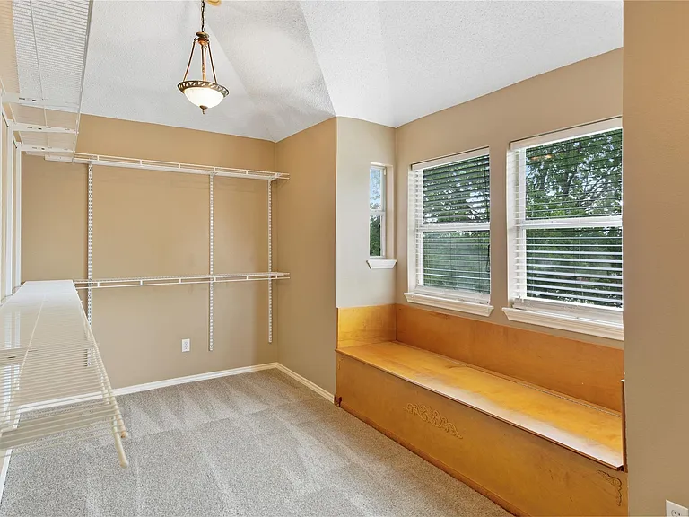 776 Monticello Cir — Photo 24