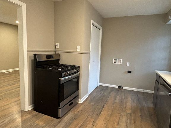 5th image of 4414 Kingsley Dr
