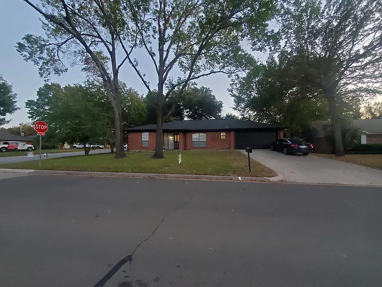 4700 Andalusia Trl — Photo 5