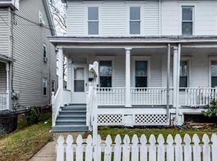 59 White St, Mount Holly, NJ 08060