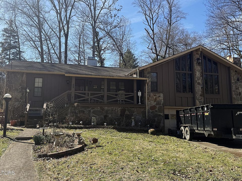 1st image of 403 Delaware Ave