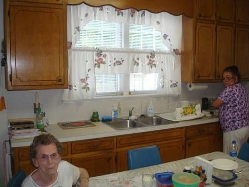 3rd image of 156 Sherwood Dr