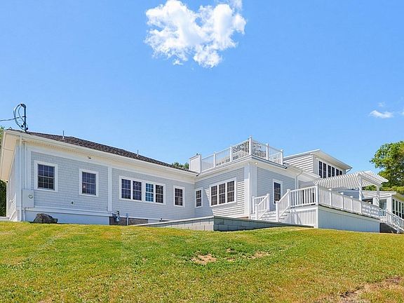 4th image of 54 Arlington Drive