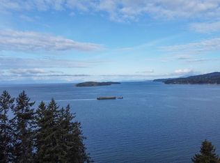 5330 Snodgrass Rd, Sechelt, BC V7Z0C1