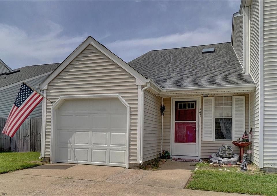 1st image of 147 Wexford Dr E