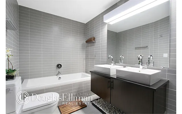 Sold by Douglas Elliman | media 22