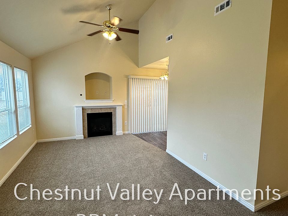 1st image of 1223 E Sharons Loop #101