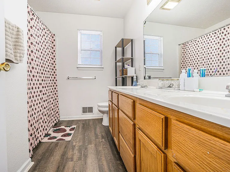 West Campus Village (West Campus Village Townhomes LLC) — Photo 46