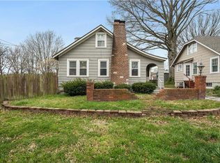 1834 Appleton Ave, Independence, MO 64052