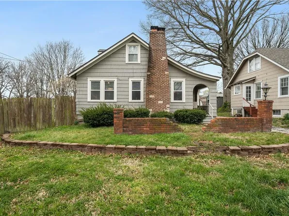 1834 Appleton Ave, Independence, MO 64052