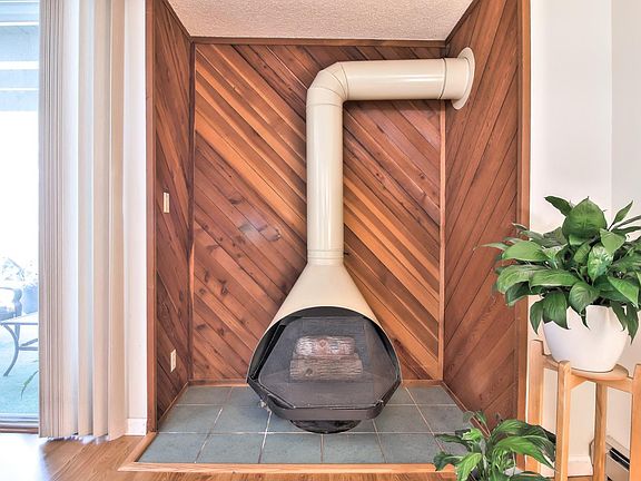 4th image of 505 Cypress Point Dr Unit 214