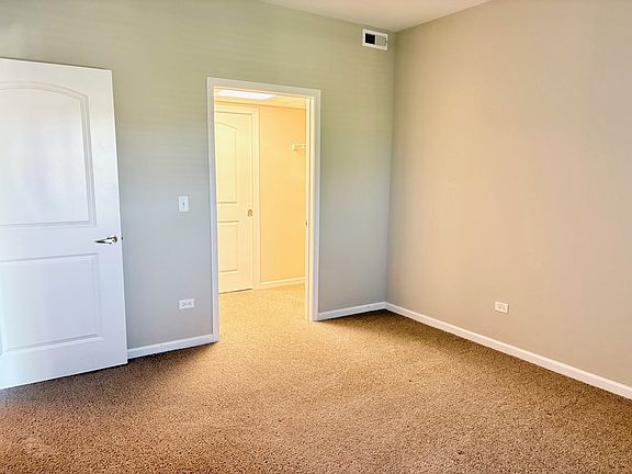 2nd image of 301 N Madison St Unit 3C