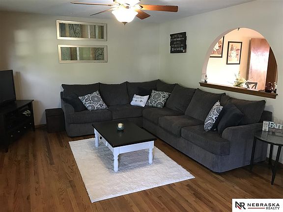 4th image of 4974 S 142nd St