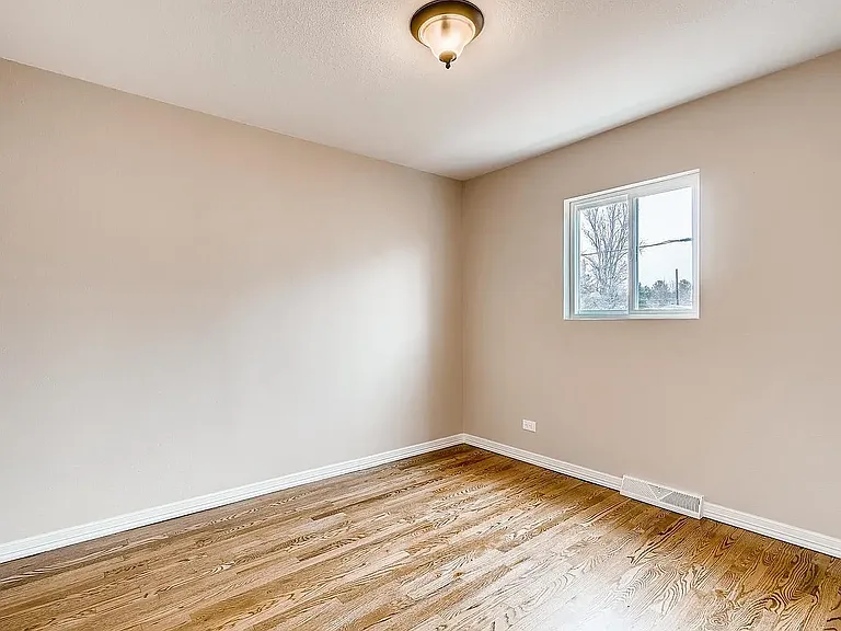 735 Raleigh St — Photo 4