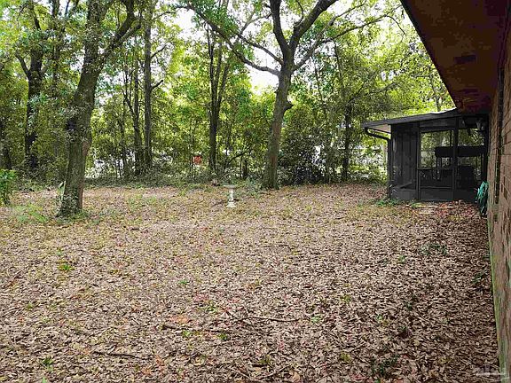 5th image of 5551 Crestwood Dr