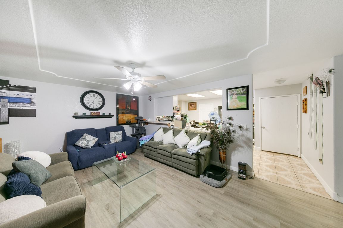 next background image