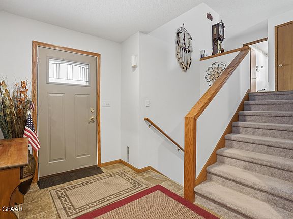 3rd image of 765 Big Sky Cir