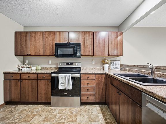 2nd image of 3535 Stoney Point Rd SW