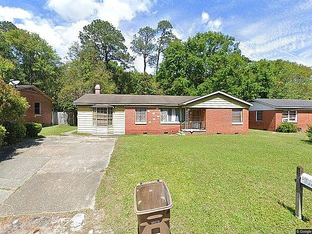 1st image of 2520 McLaughlin Dr