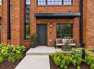 1915 Locust St, Kansas City, MO 64108
