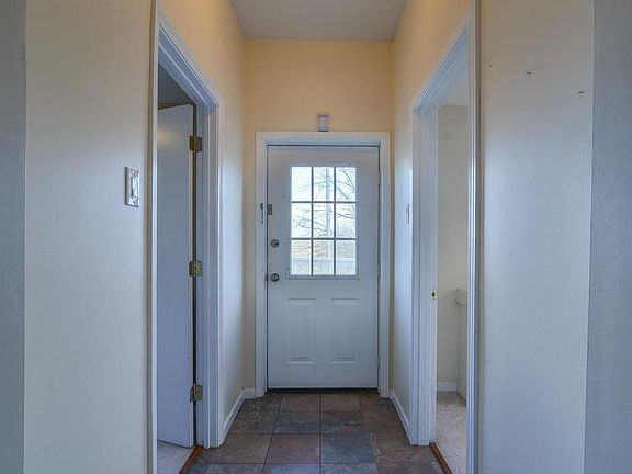 4th image of 308 E Chestnut St