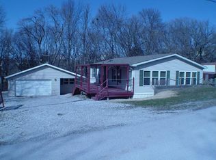 8411 Auburn Ct, Plattsmouth, NE 68048