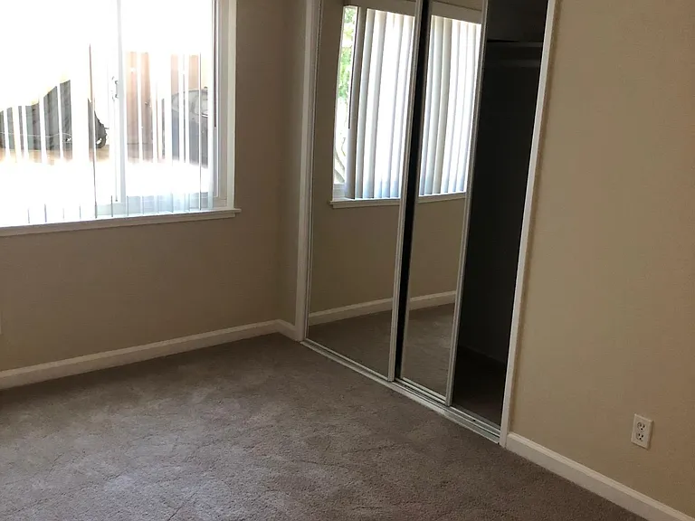 425 Encinal Ave — Photo 4