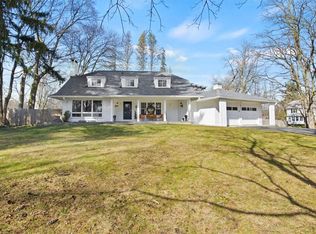 212 Penfield Rd, Rochester, NY 14610