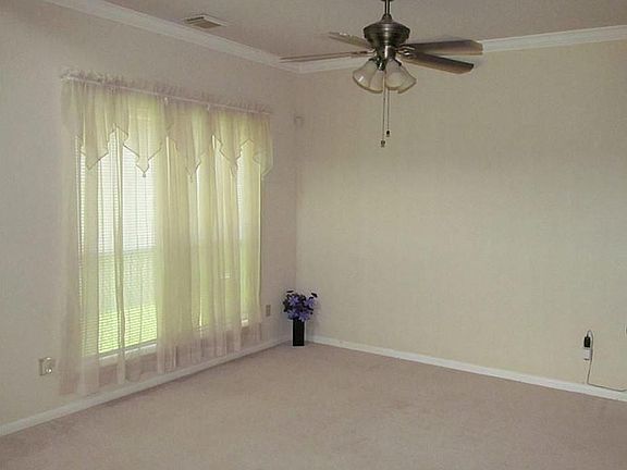 5th image of 312 Cypress Ln