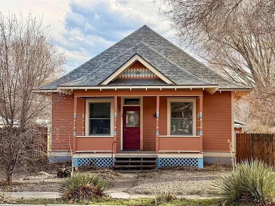 1st image of 241 Orchard Avenue
