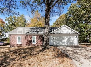 1907 Cherring Ln, Charlotte, NC 28262