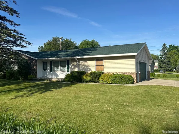 611 S Brooke St E, Alpena, MI 49707