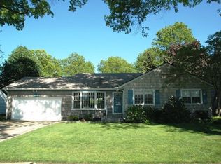 73 Jackson St, Garden City, NY 11530