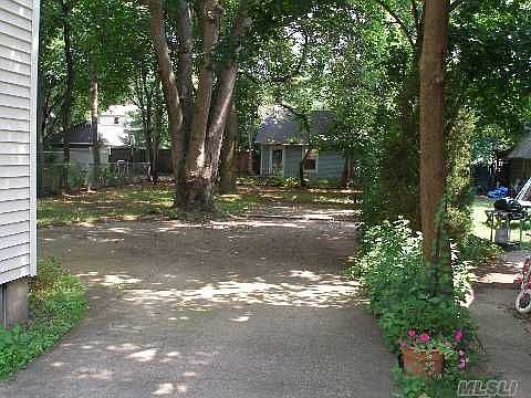 2nd image of 165 N Forest Ave