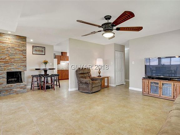 4th image of 240 Windsong Ct