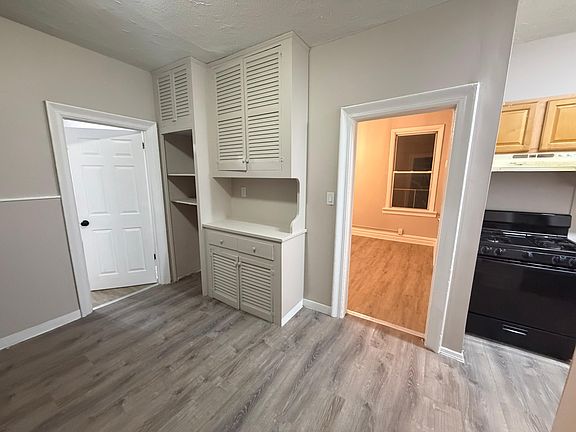 4th image of 241 Duncan Ave #3E