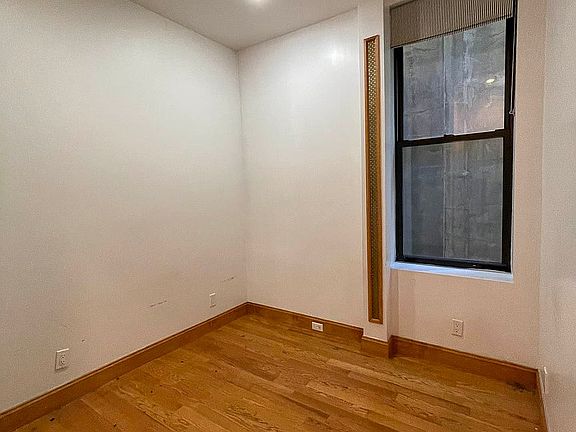 5th image of 324 E 52nd St APT 2D