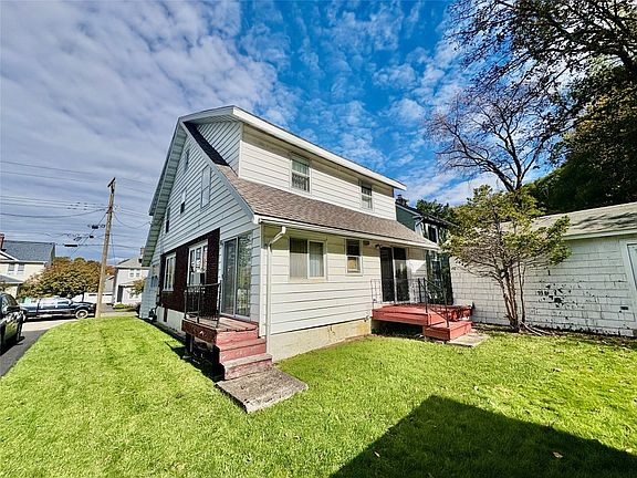 5th image of 18 Esther Ave