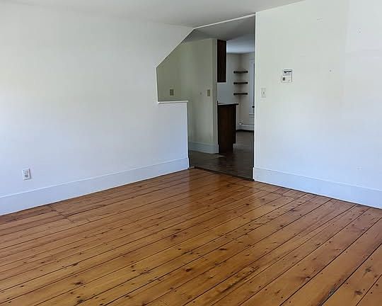 4th image of 44 Summer St APT 2