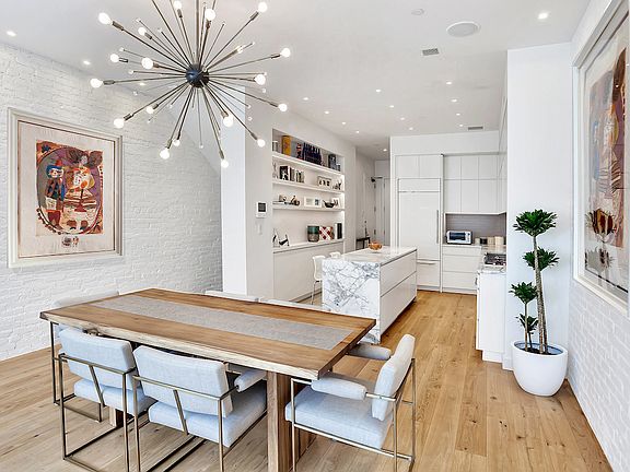 5th image of 320 W 113th St #Townhouse