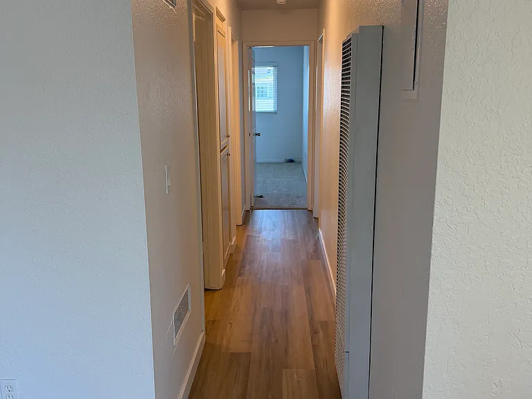 1071 Bonita St #D — Photo 6