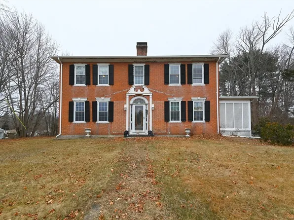 386 E Main St, East Brookfield, MA 01515