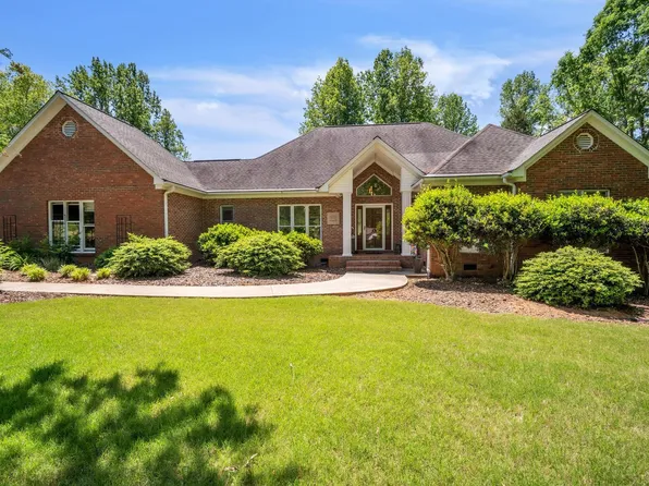 118 Pinewood Dr, Woodruff, SC 29388